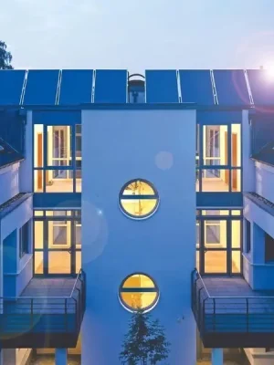 Neu Solar-Kit mit 350-Liter- und 460-W-Hybridmodulen
