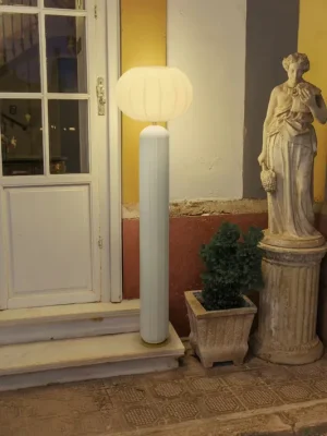 Schnäppchen LED Solar Stehlampe Akku dimmbar Beige IP65 3000K 142cm