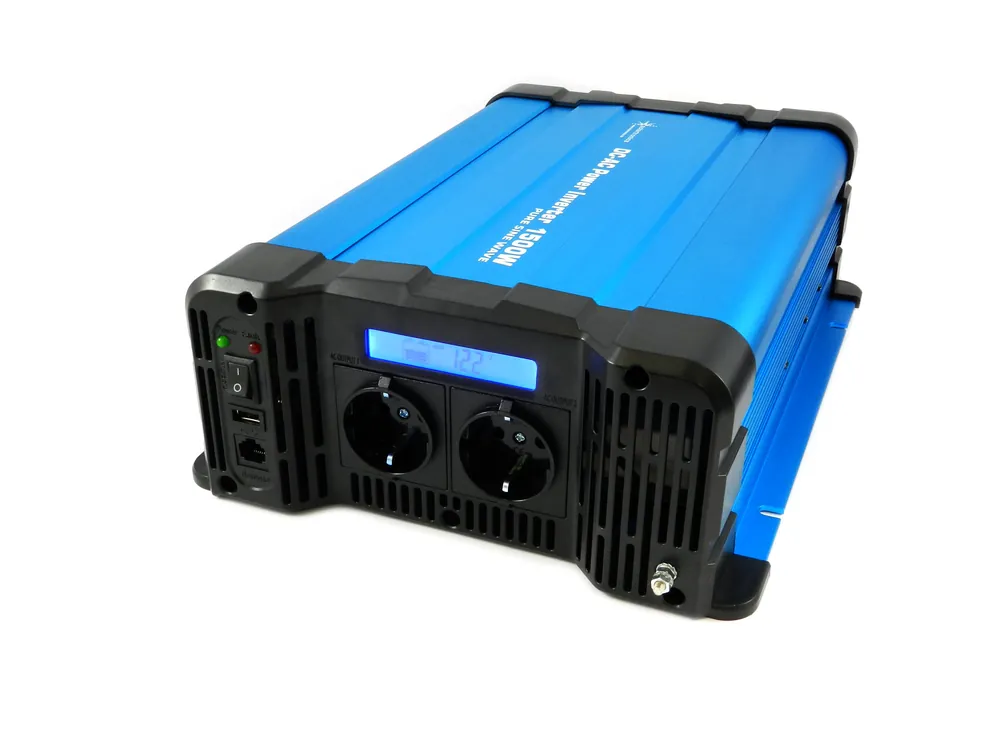 Neu Spannungswandler FS1500D 12V 1500 Watt reiner Sinus BLAU m. Display